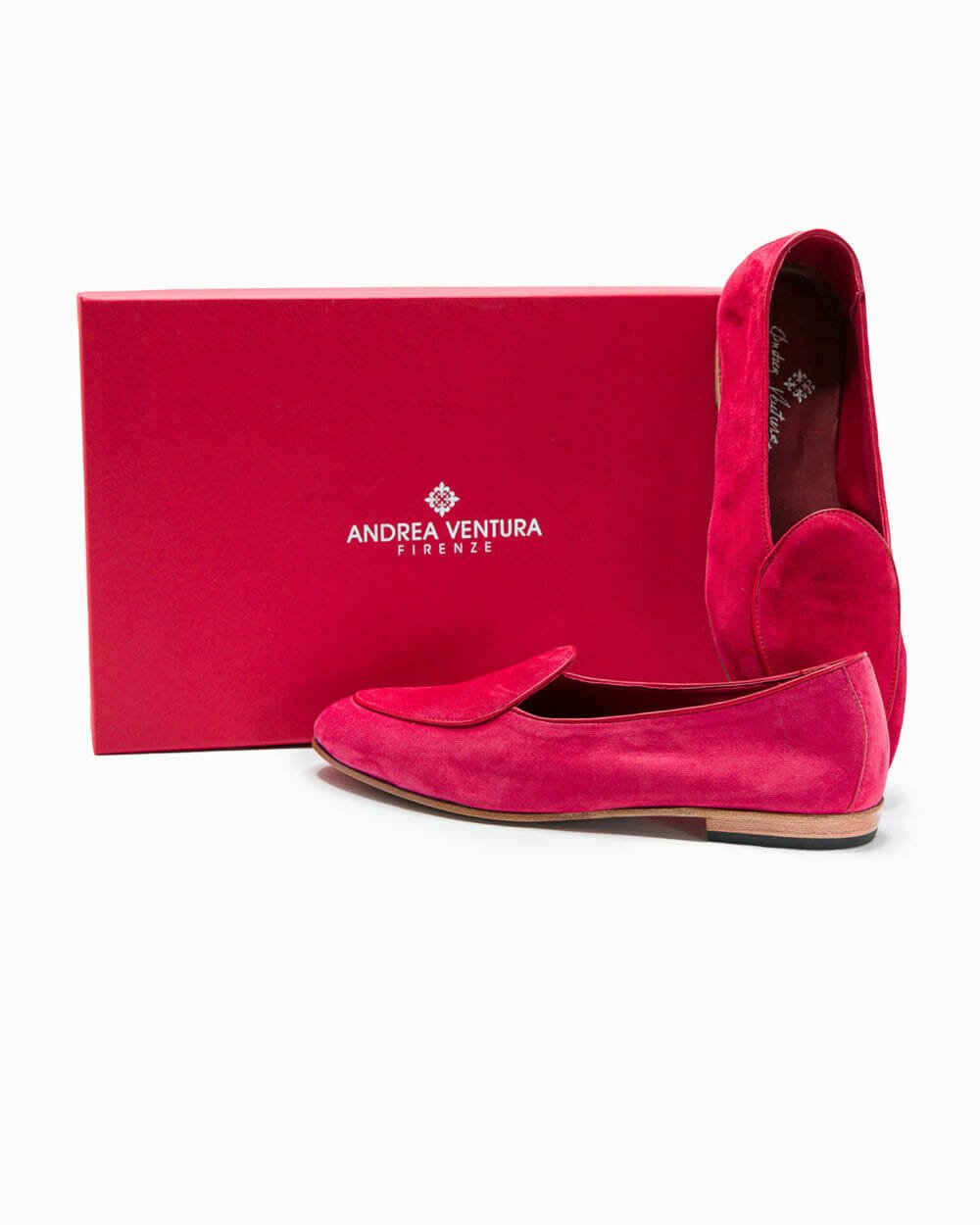 Belgian-d-ls-ruby-red-suede-packaging
